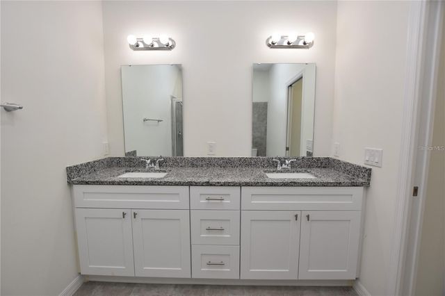 202 W CRESCENT DRIVE, Lakeland, FL 33805