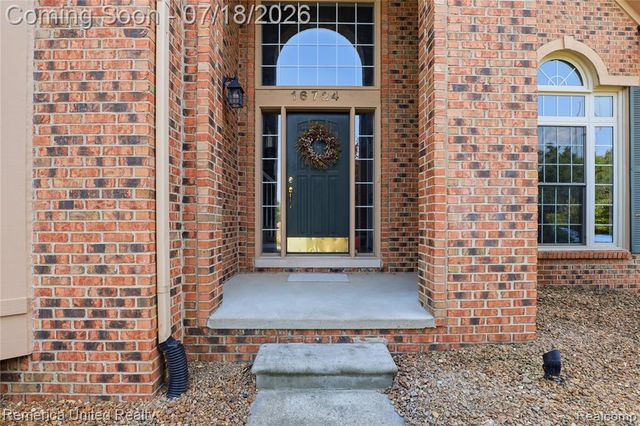 16724 Abby Circle, Northville, MI 48168