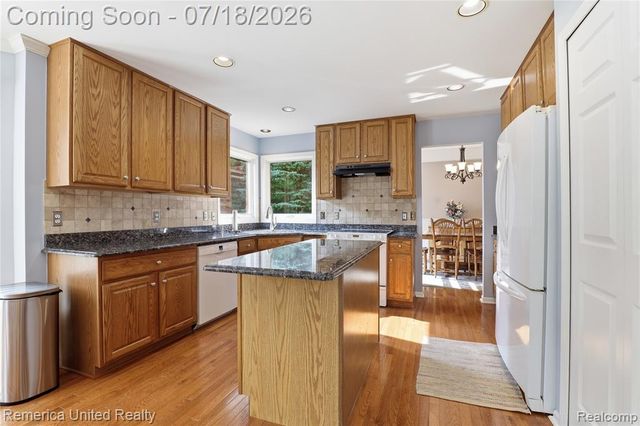 16724 Abby Circle, Northville, MI 48168