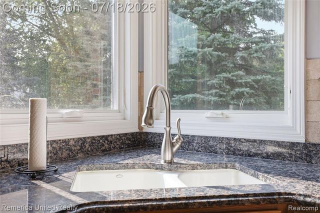 16724 Abby Circle, Northville, MI 48168