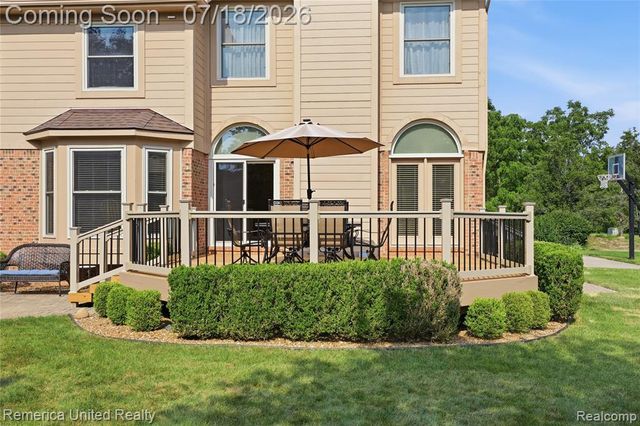 16724 Abby Circle, Northville, MI 48168