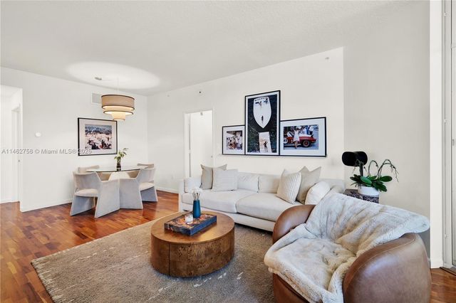 1 Century Ln 209, Miami Beach, FL 33139