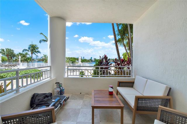 1 Century Ln 209, Miami Beach, FL 33139