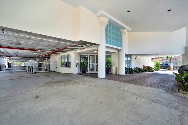 1 Century Ln 209, Miami Beach, FL 33139