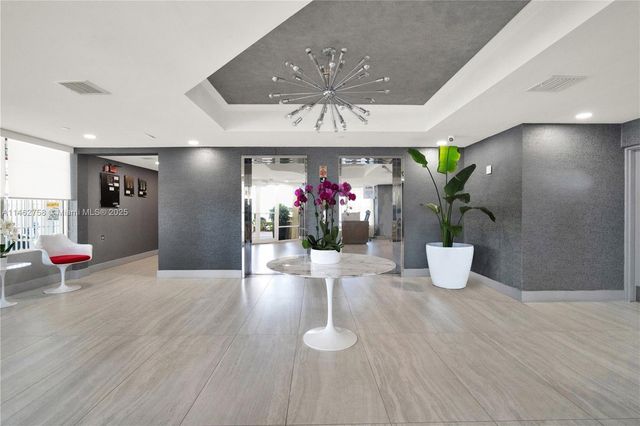 1 Century Ln 209, Miami Beach, FL 33139