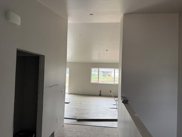 1908 Arches DRIVE, Holmen, WI 54636