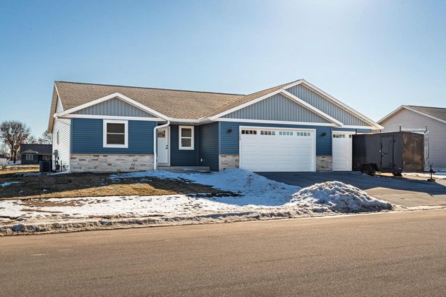 1908 Arches DRIVE, Holmen, WI 54636