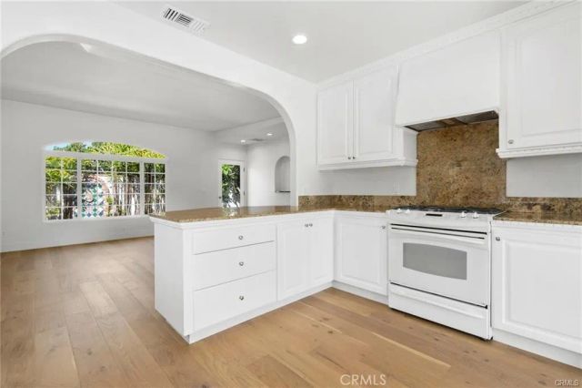369 E 20th, Costa Mesa, CA 92627