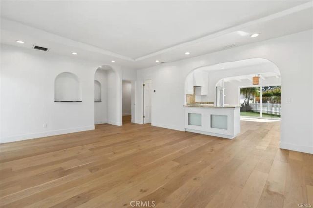 369 E 20th, Costa Mesa, CA 92627