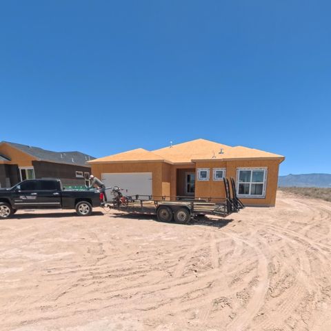 308 6th Street NE, Rio Rancho, NM 87124