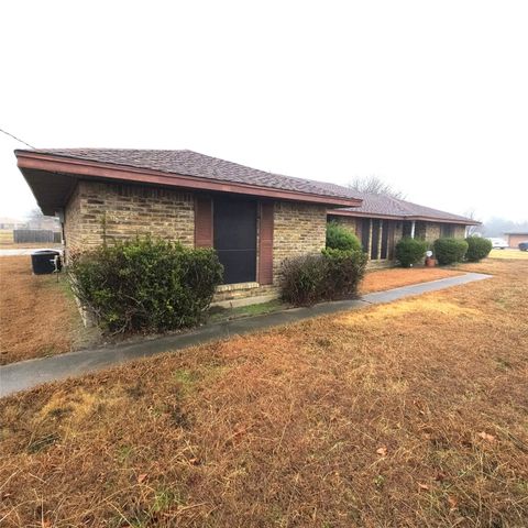 134 Hollie Drive, Red Oak, TX 75154