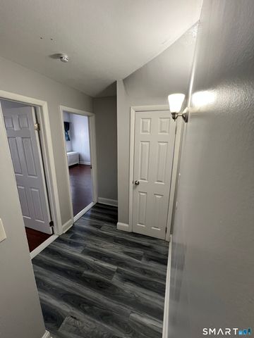 87 Amity Street, Hartford, CT 06106