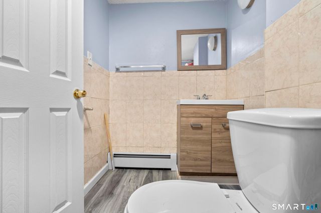 87 Amity Street, Hartford, CT 06106