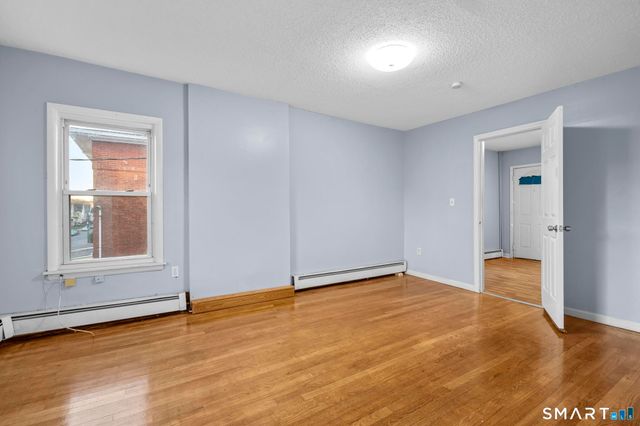 87 Amity Street, Hartford, CT 06106