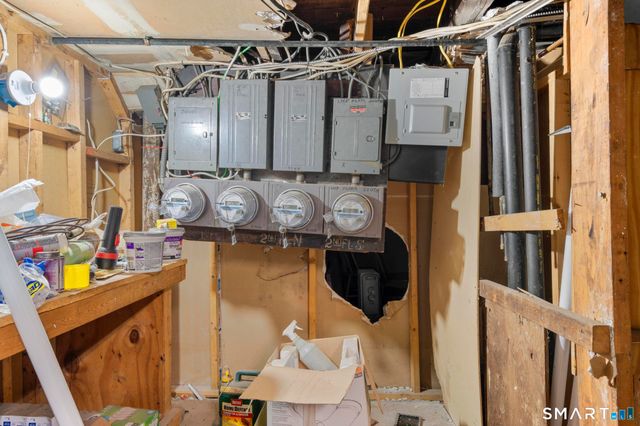 87 Amity Street, Hartford, CT 06106