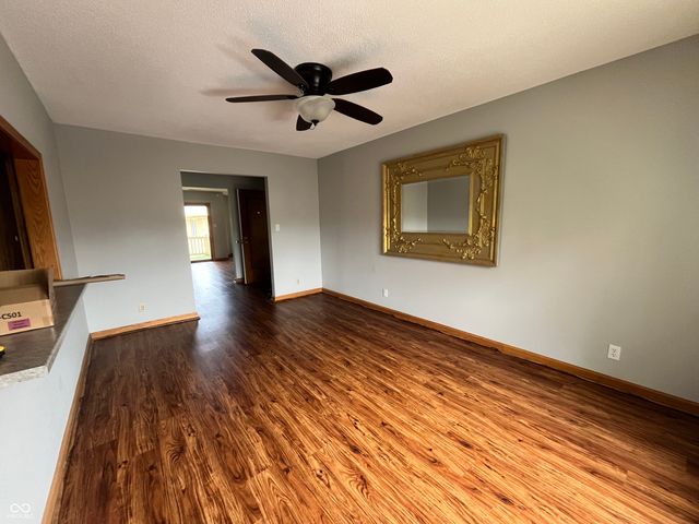 354 Hunters Lane APT C, Carmel, IN 46032