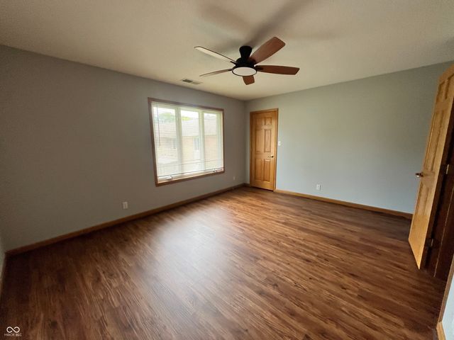 354 Hunters Lane APT C, Carmel, IN 46032