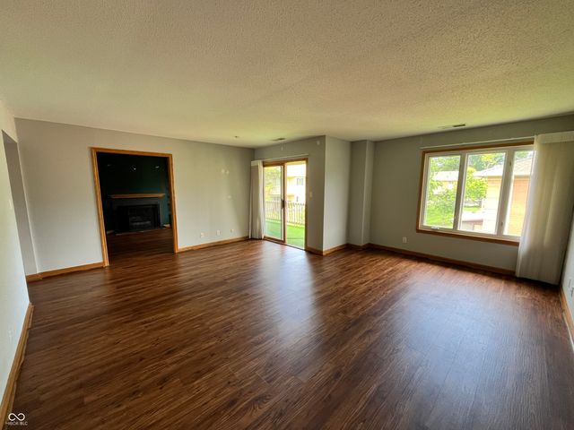 354 Hunters Lane APT C, Carmel, IN 46032