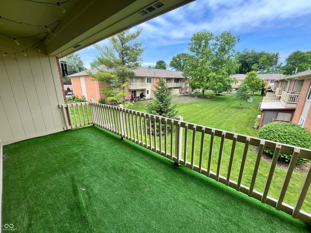 354 Hunters Lane APT C, Carmel, IN 46032
