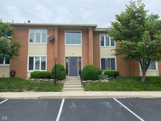 354 Hunters Lane APT C, Carmel, IN 46032