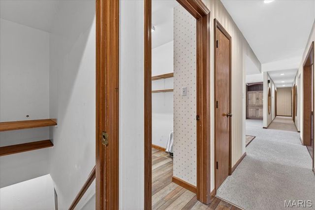 216 Shelburne Drive, St Charles, MO 63301