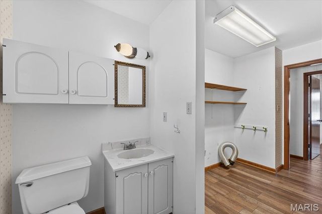 216 Shelburne Drive, St Charles, MO 63301