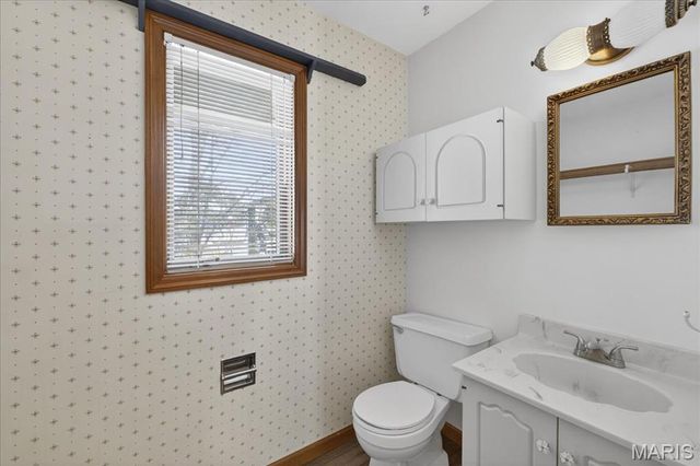 216 Shelburne Drive, St Charles, MO 63301