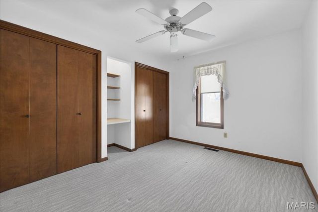 216 Shelburne Drive, St Charles, MO 63301