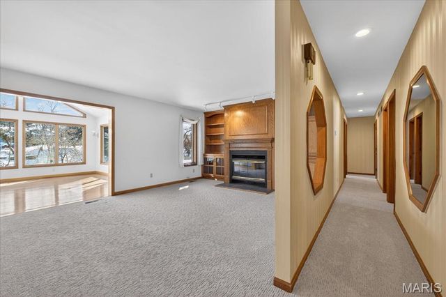 216 Shelburne Drive, St Charles, MO 63301