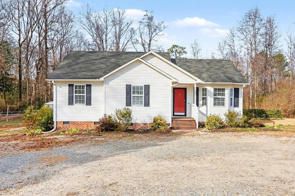 126 Mary Michael Lane, Benson, NC 27504