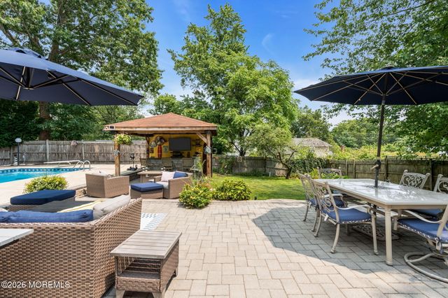 6 Detroit Court, Jackson, NJ 08527