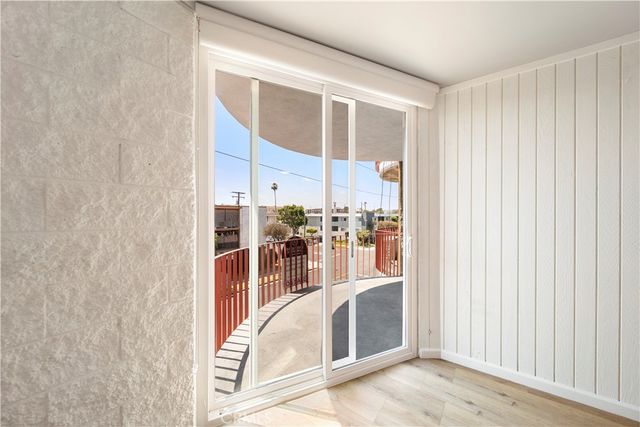 240 W Queen Street 10, Inglewood, CA 90301