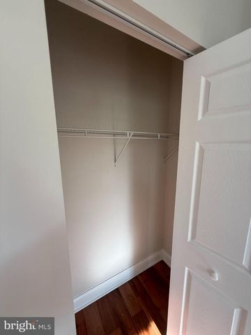 223 N MILTON AVE, Baltimore, MD 21224