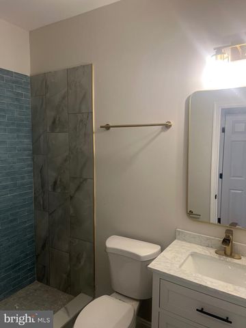 223 N MILTON AVE, Baltimore, MD 21224