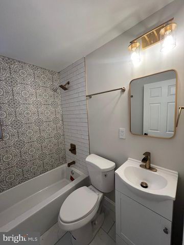 223 N MILTON AVE, Baltimore, MD 21224