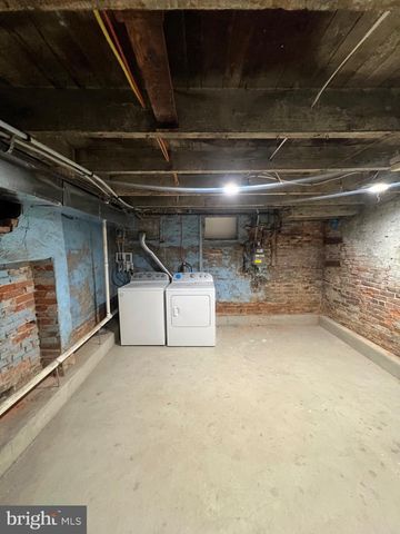 223 N MILTON AVE, Baltimore, MD 21224