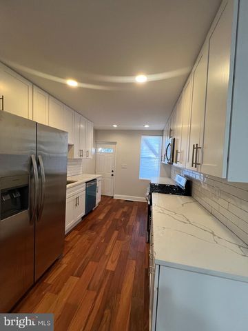 223 N MILTON AVE, Baltimore, MD 21224