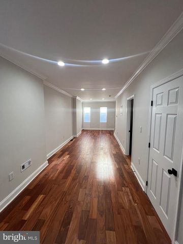 223 N MILTON AVE, Baltimore, MD 21224