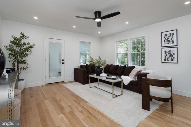 190 BAYARD LN, Princeton, NJ 08540