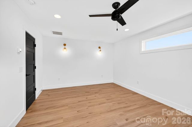 477 Oakdale Road, Waynesville, NC 28786