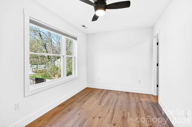 477 Oakdale Road, Waynesville, NC 28786