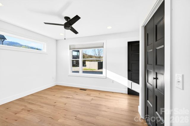 477 Oakdale Road, Waynesville, NC 28786