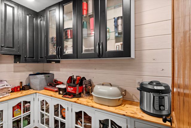259 Heathers Folly Road, Watha, NC 28478