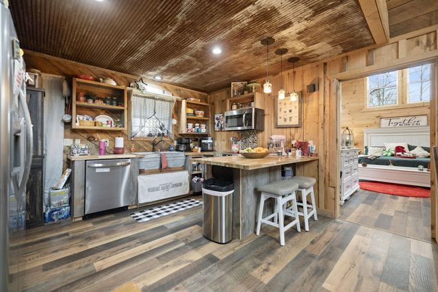 501 Baker Barr Road, Beattyville, KY 41311