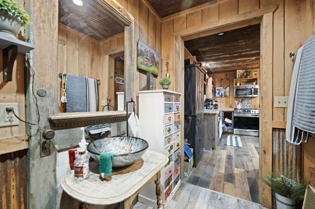 501 Baker Barr Road, Beattyville, KY 41311