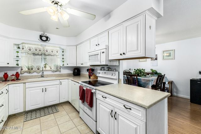 5519 E CASPER Road, Mesa, AZ 85205