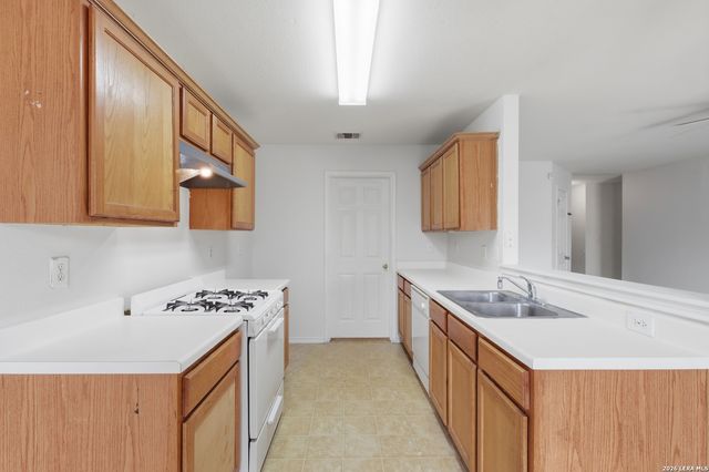 8434 Trumpet Circle, Converse, TX 78109