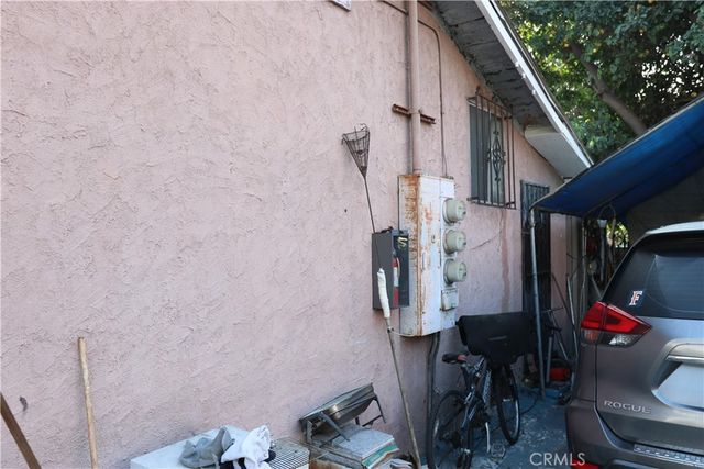 6007 Holmes, Los Angeles, CA 90001