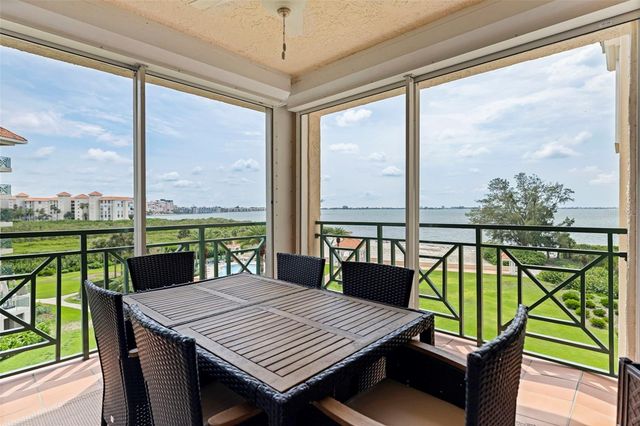 4737 DOLPHIN CAY LANE S 401, St Petersburg, FL 33711