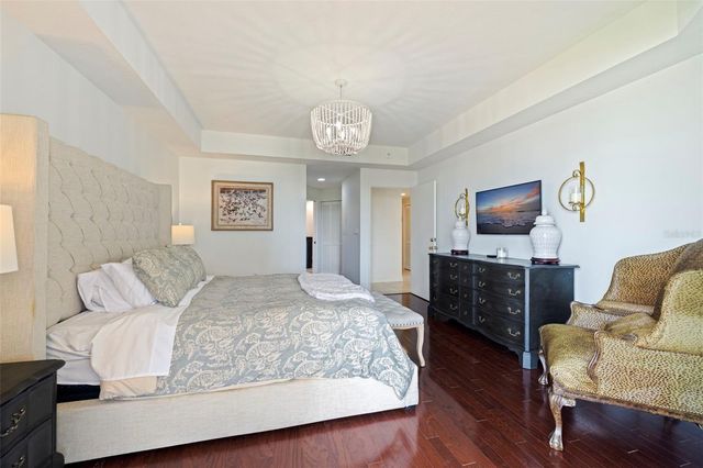 4737 DOLPHIN CAY LANE S 401, St Petersburg, FL 33711